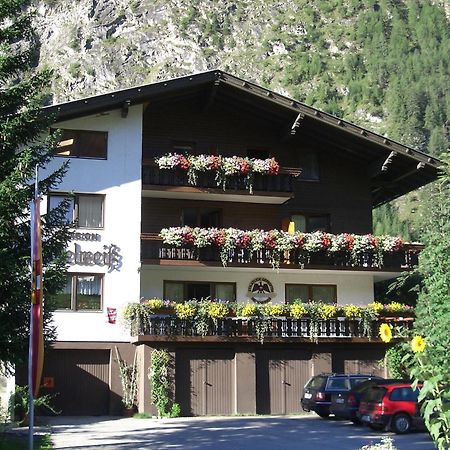 Pension Und Apartment Edelweiss Heiligenblut Esterno foto